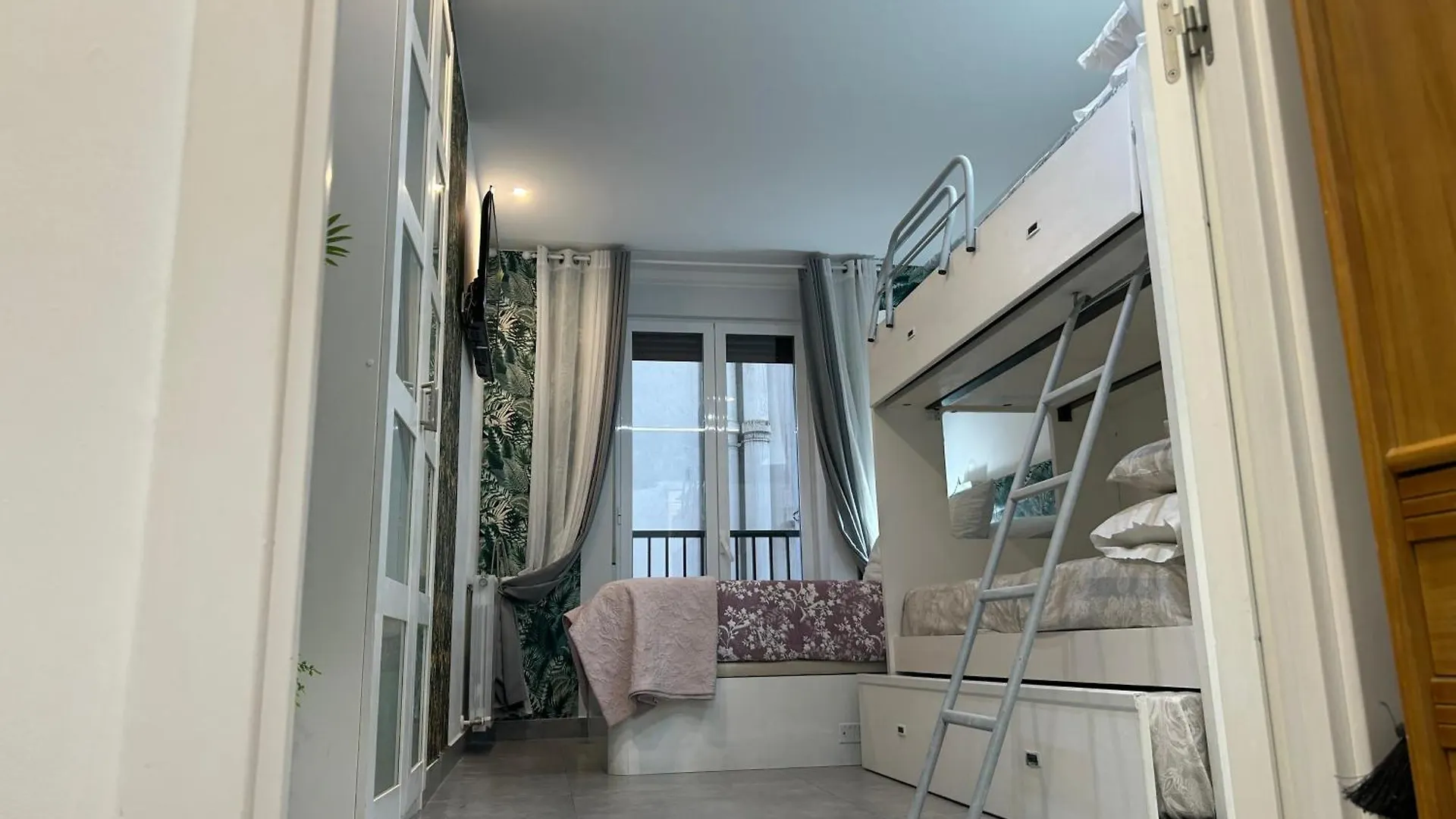 Wonderful Room En Suite San Sebastián Spanien